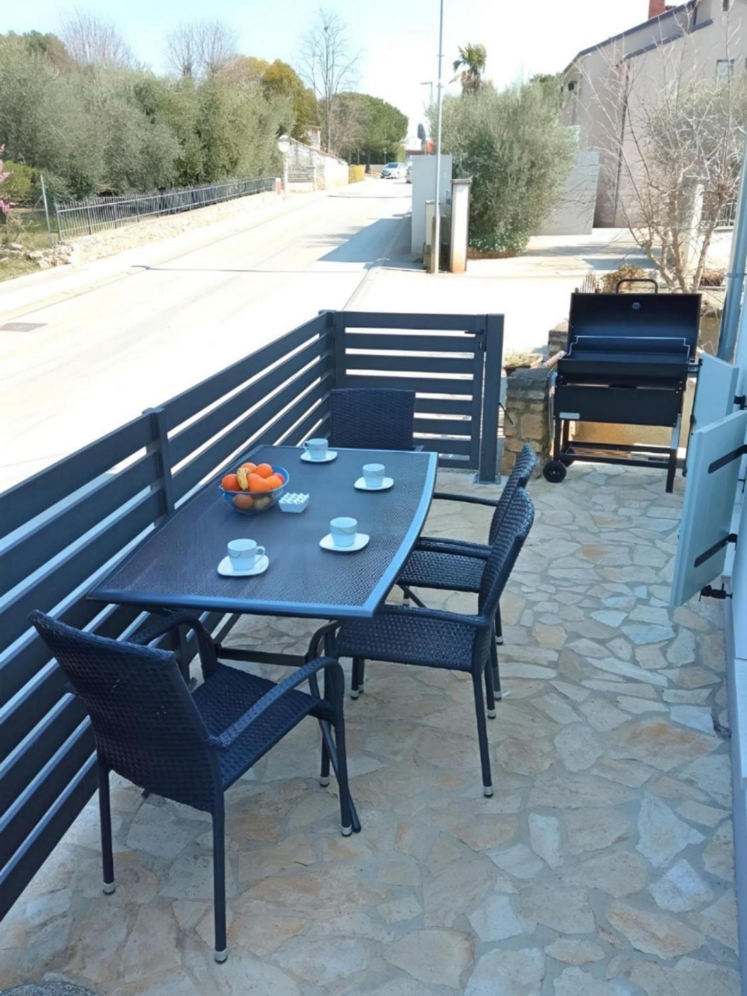 Apartment Valentino Tar-Vabriga Luaran gambar