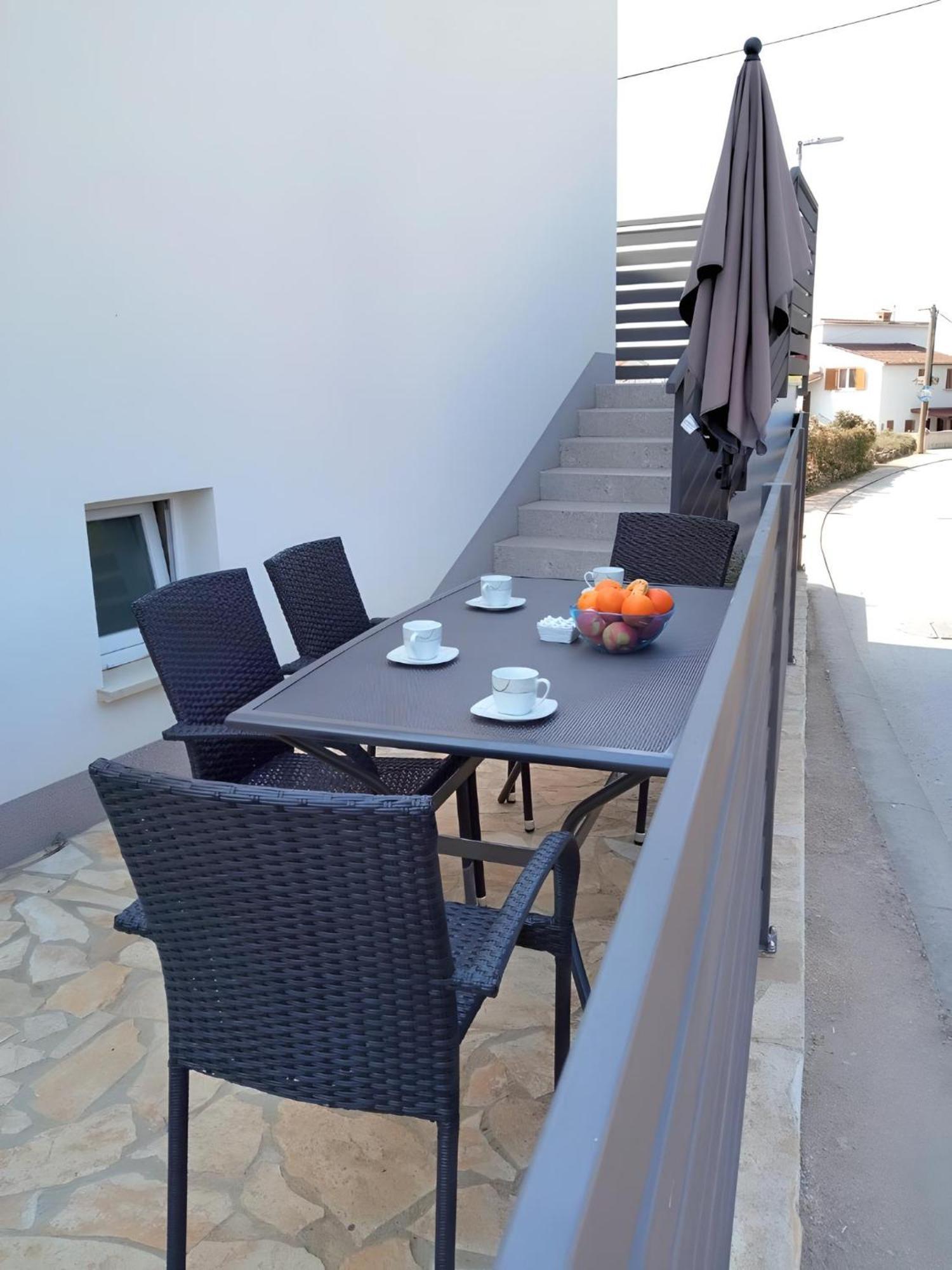 Apartment Valentino Tar-Vabriga Luaran gambar