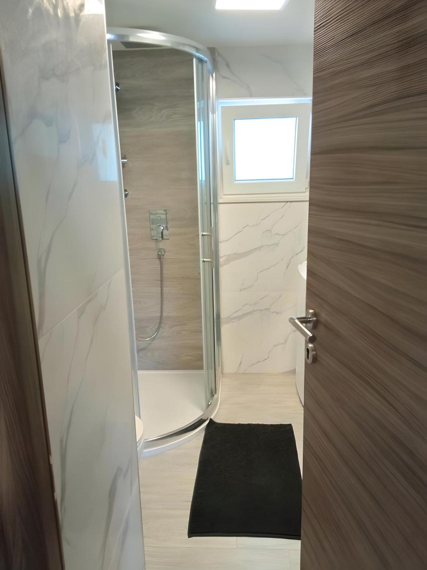 Apartment Valentino Tar-Vabriga Luaran gambar